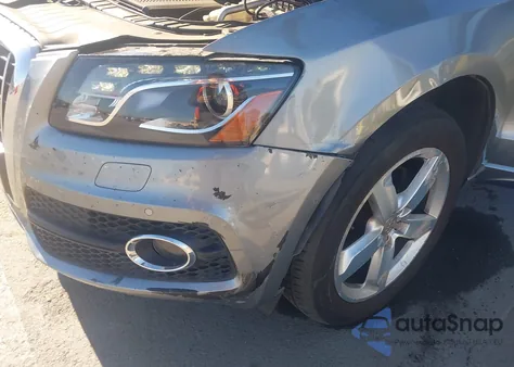 2010 Audi Q5 3.2 Premium z USA, uszkodzony, nr VIN WA1VKAFP2AA021710